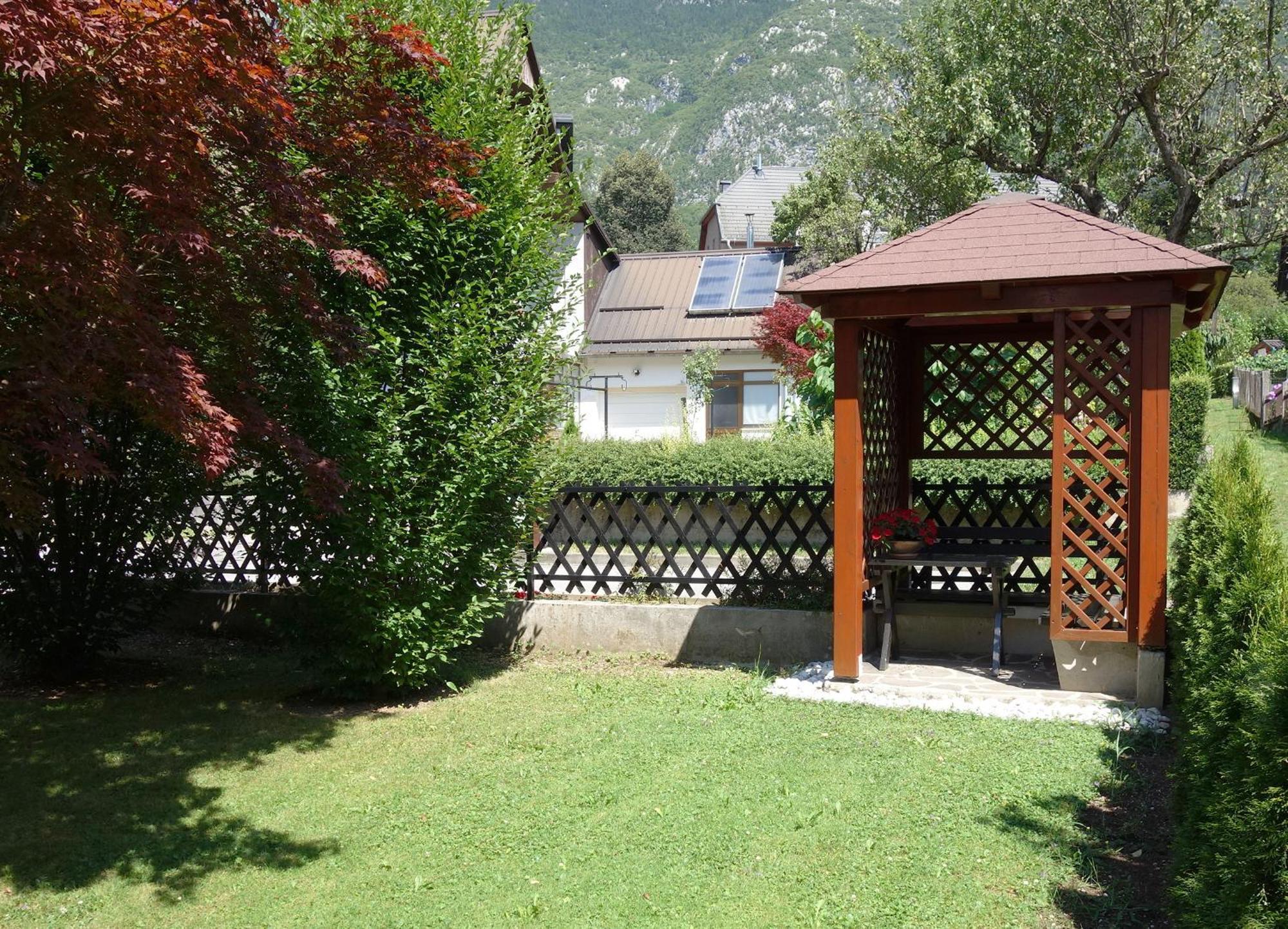 Sobe Vera Bovec Luaran gambar